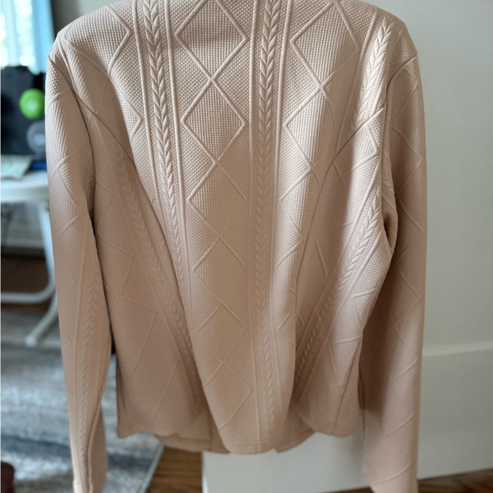 Chic Women's Cream Blazer - Picture 3 of 3